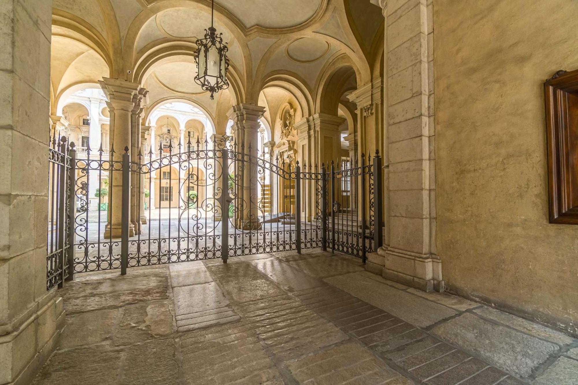 Palazzo Saluzzo Paesana Beautiful Flat Apartamento Turim Exterior foto